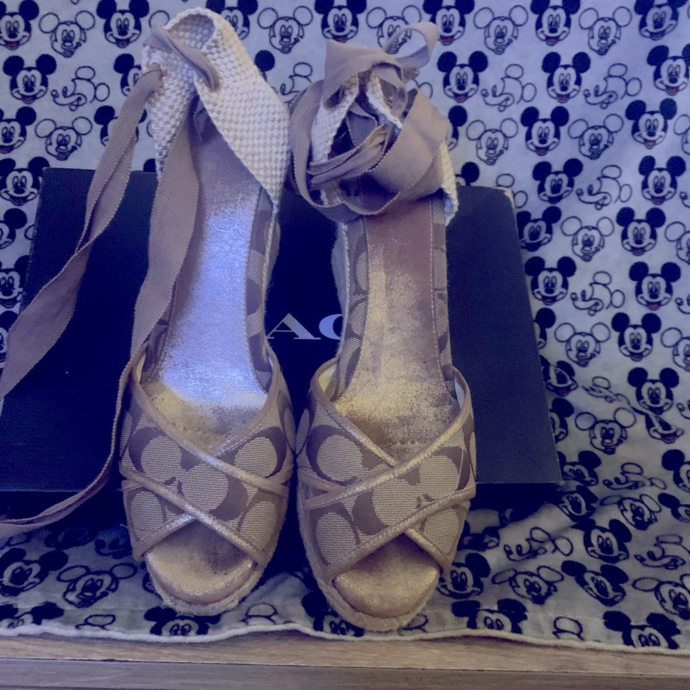 Coach Signature C Tan Espadrilles Tie Up Wedge Sandals